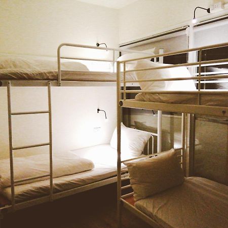 Luftpause Hostel Гаосюн Екстер'єр фото